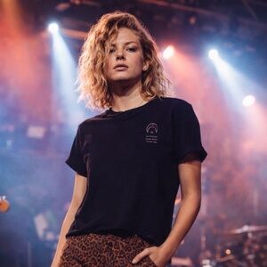 Soli Luna Loca Costs t-shirt